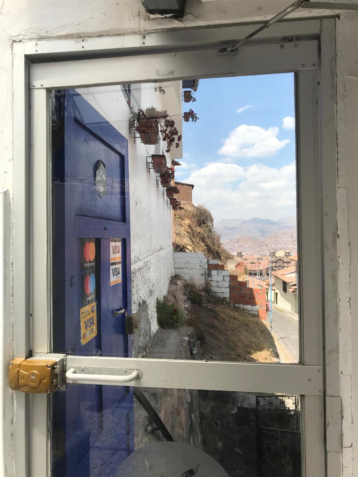 Saqray Hostel Cusco Exterior photo